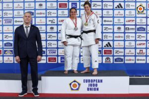 aa3d52f2-59f5-4cc2-9c33-69de5793783e