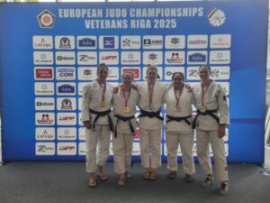 f7afbdc6-185e-4235-b4f8-a2e165419fe8