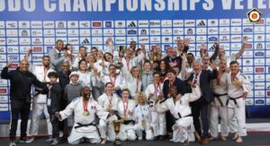 f9312076-6e04-4899-879c-6124ccb543aa